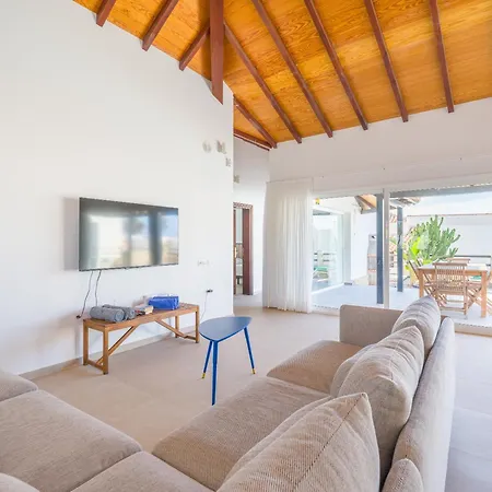 Vila Lobos With Private Pool